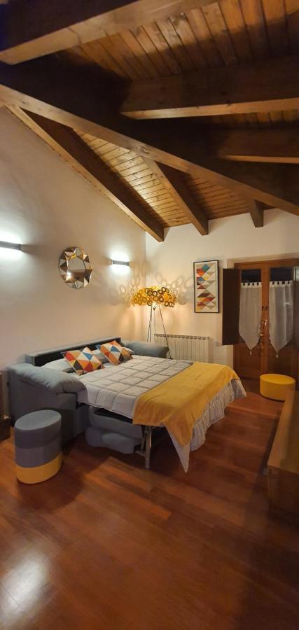 Appartamento Cal Tranquil Camprodon, Acollidor Atic Al Centre Esterno foto