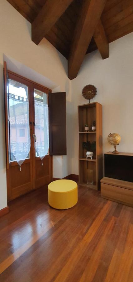 Appartamento Cal Tranquil Camprodon, Acollidor Atic Al Centre Esterno foto